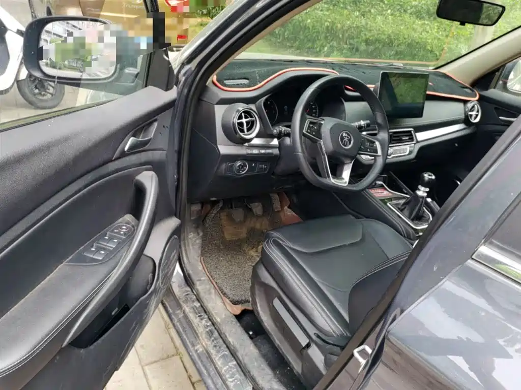 BYD Song 2020 Classic 1.5T Manual Luxury фото 14