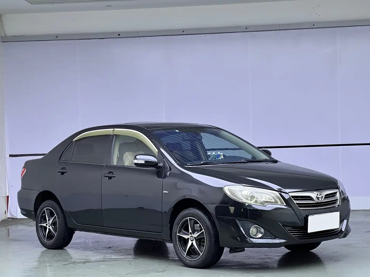 Toyota Corolla 2013 1.6L Manual Excellence Edition фото 3
