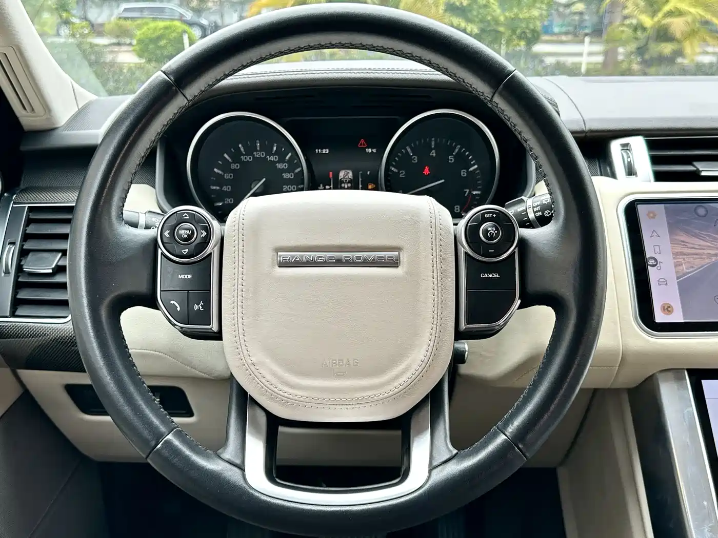 Land Rover Range Rover Sport 2014 3.0 SC V6 HSE фото 20