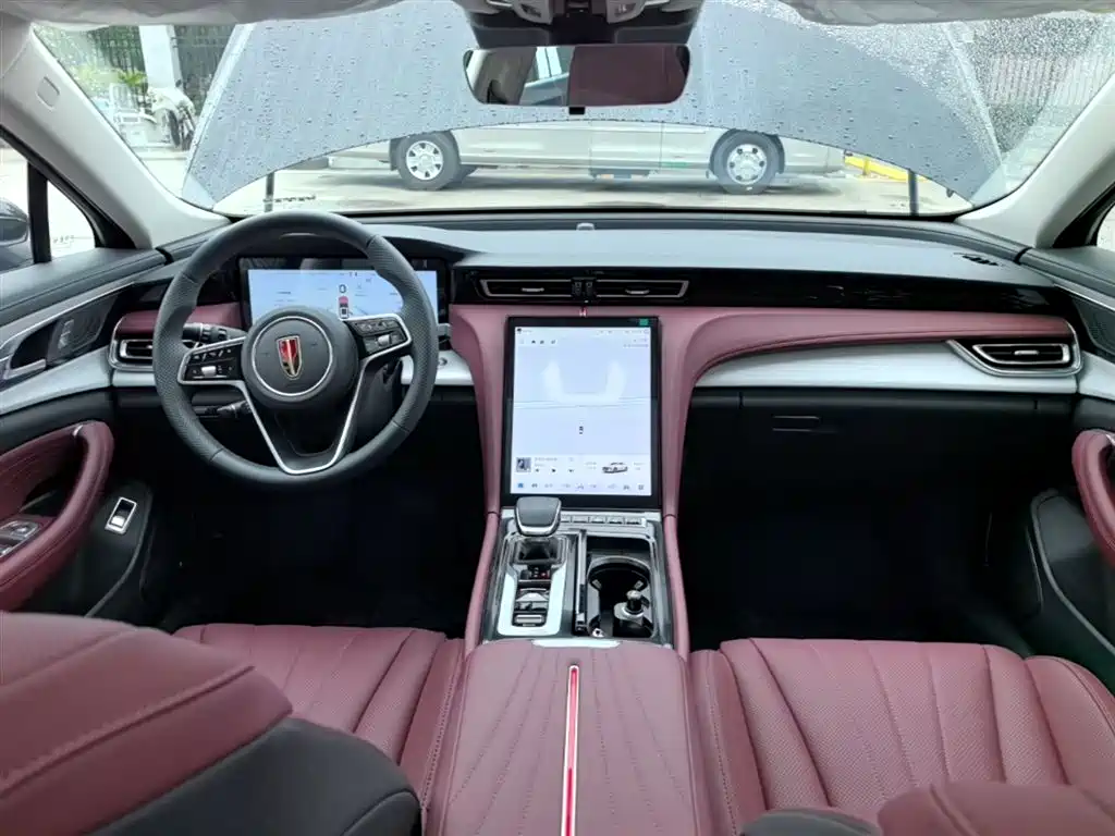 Hongqi H5 PHEV 2025 130 Super Hybrid Edition фото 10