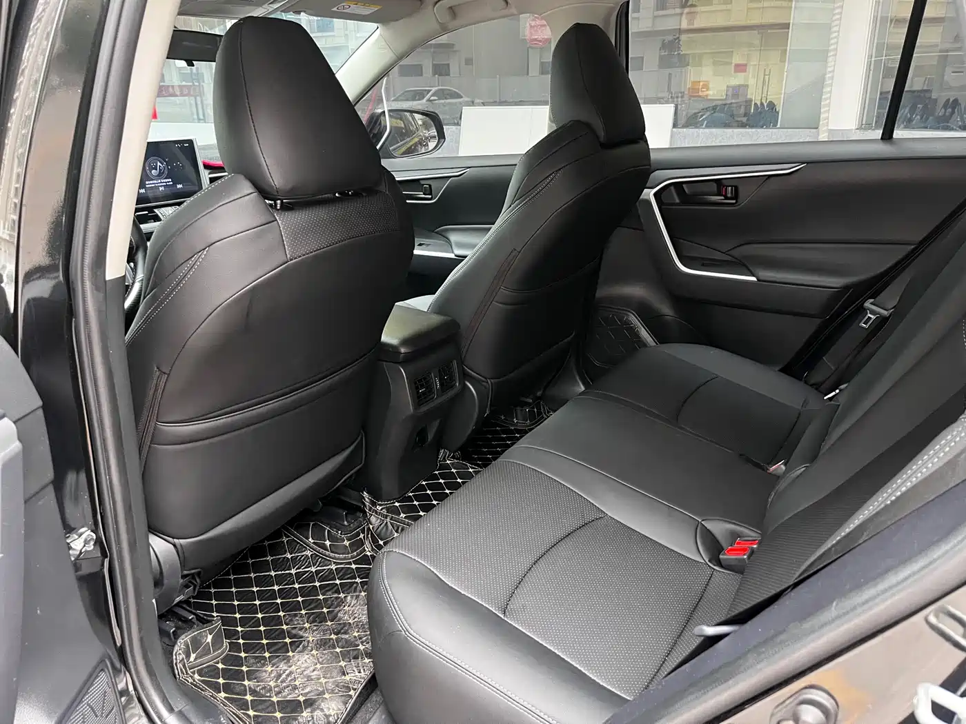 Toyota Wildlander 2022 Facelift 2.0L CVT 2WD Leading Edition фото 5