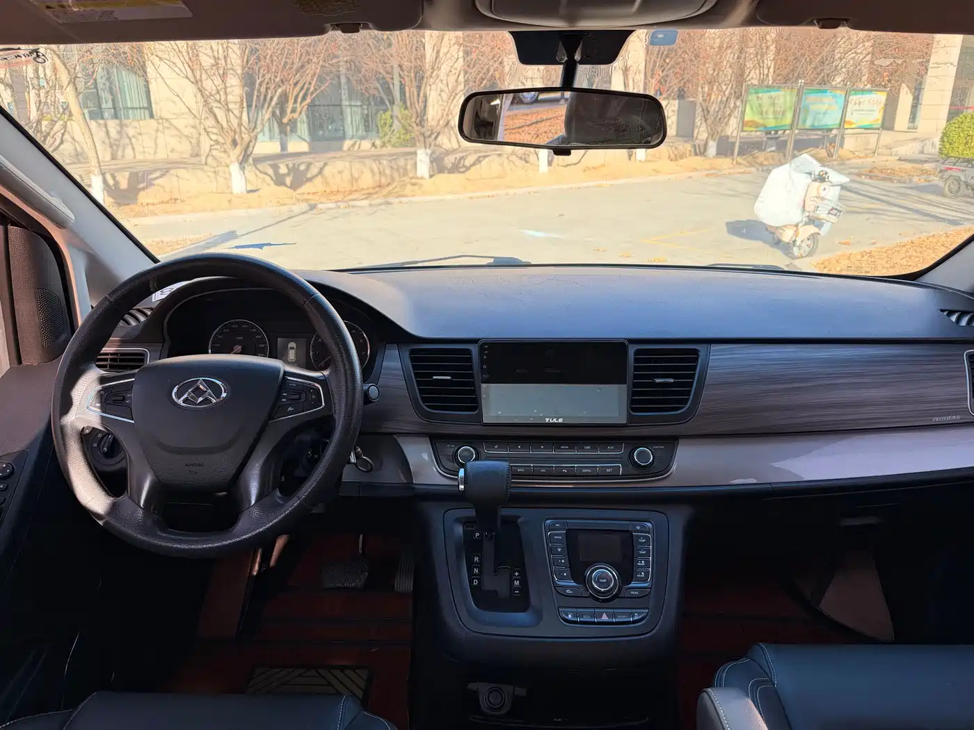 SAIC Maxus Maxus G10 2018 PLUS 2.0T Automatic Executive Edition фото 12