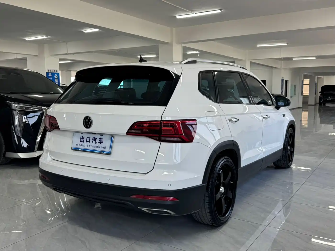 Volkswagen Tharu 2022 280TSI FWD Luxury Edition фото 17