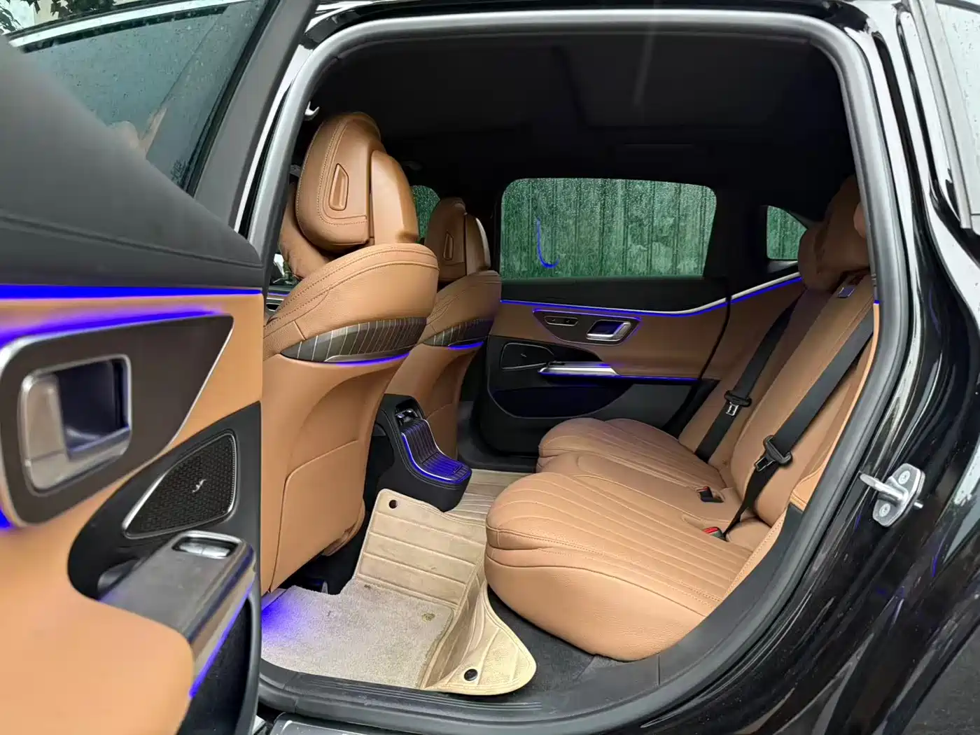 Mercedes-Benz E-Class New Energy 2024 E 350 e L Plug-in Hybrid Sedan фото 6