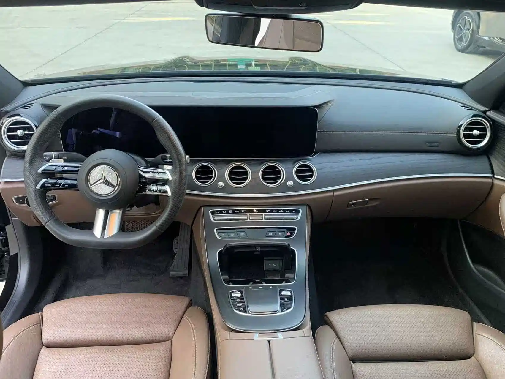 Фото 6 - Mercedes-Benz E-Class