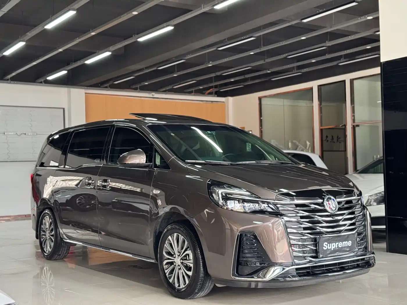 Buick GL8 2023 Facelift Land Business Class Luxury фото 2