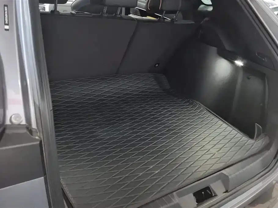 BYD Song PLUS PHEV 2023 Champion Edition DM-i 110KM Flagship фото 4