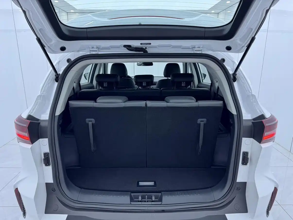 Jetour X70 2026 2023 1.5T DCT Surpass PRO 7-Seater