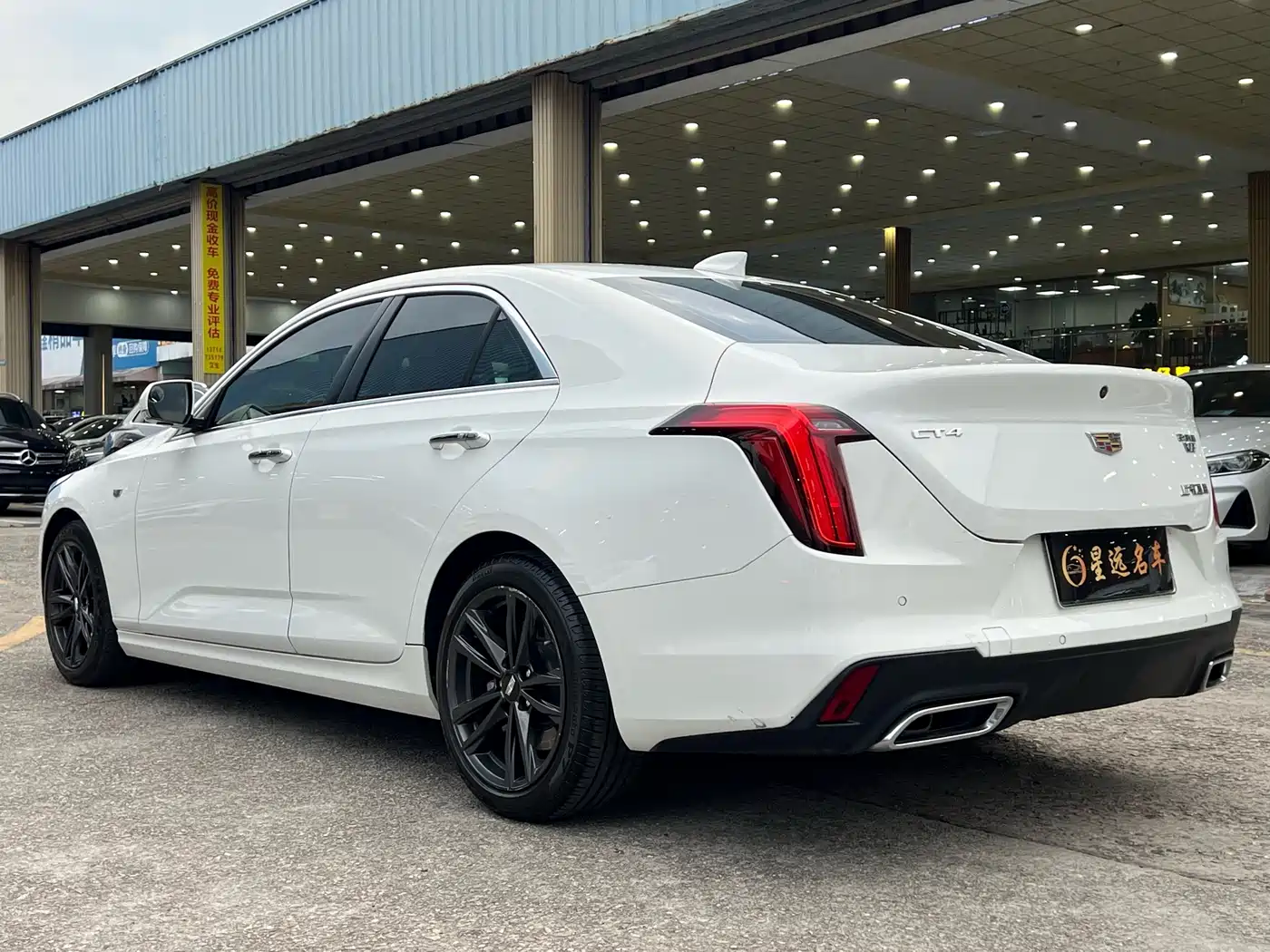 CADILLAC CT4