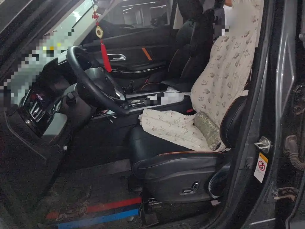 Changan Oshan X7 PLUS 2023 2022 1.5T Blue Whale Edition Automatic Luxury 7-Seater