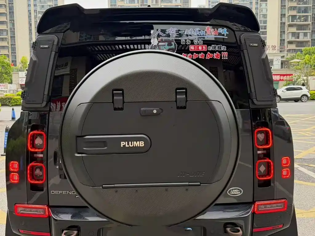 Land Rover Defender 2023 Model 110 3.0T P400 X-DYNAMIC HSE фото 3
