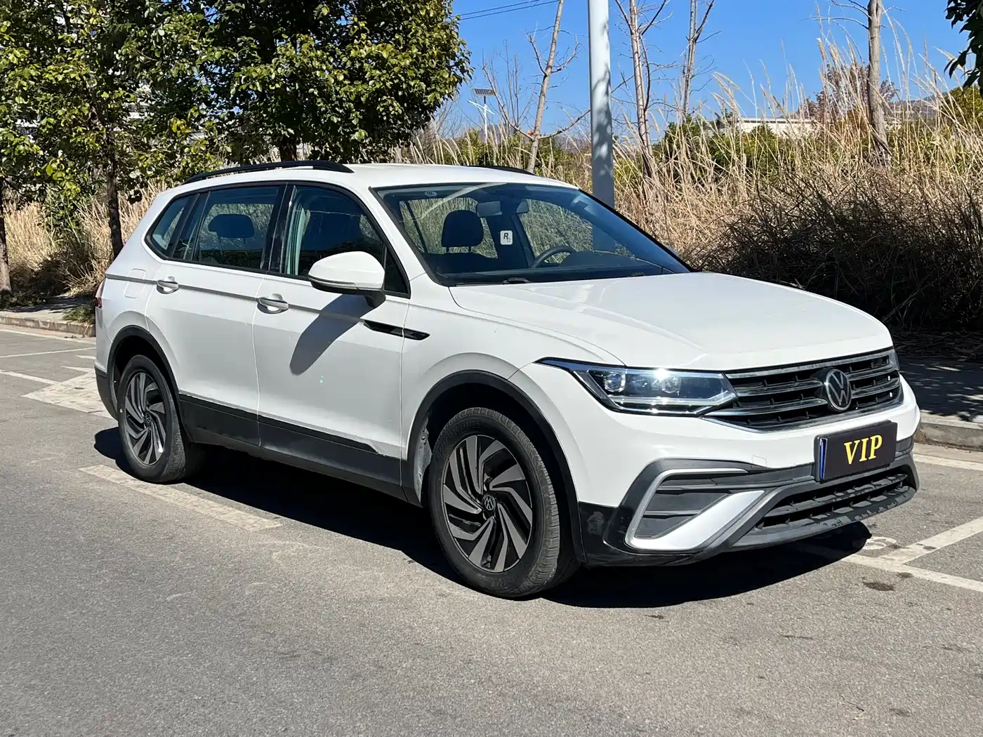 Volkswagen Tiguan L 2022 330TSI Automatic 2WD Comfort Edition фото 3