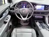 Фото 10 - Buick Enclave