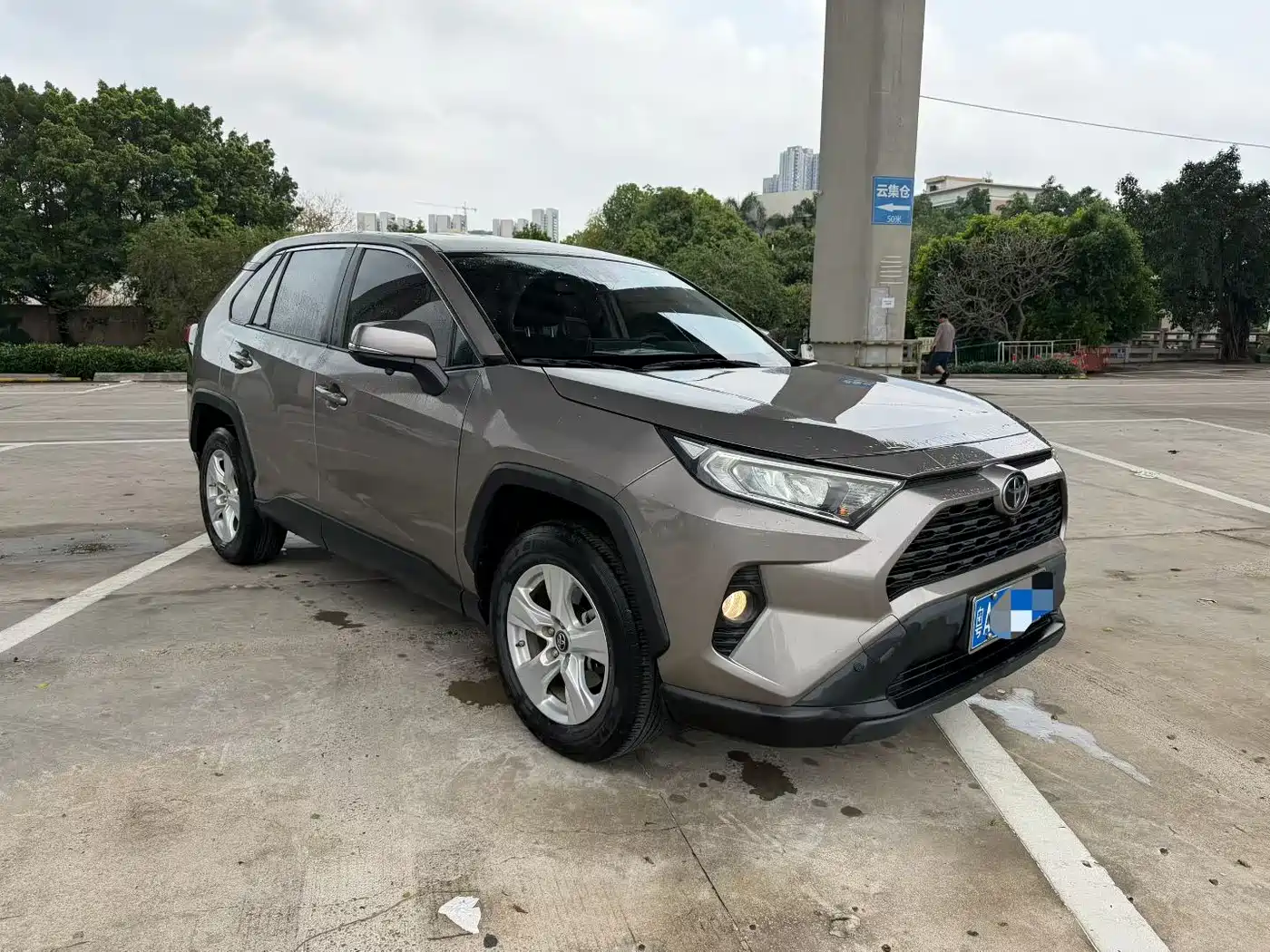 Toyota RAV4 Rongfang 2022 2.0L CVT 2WD Trend Edition фото 3