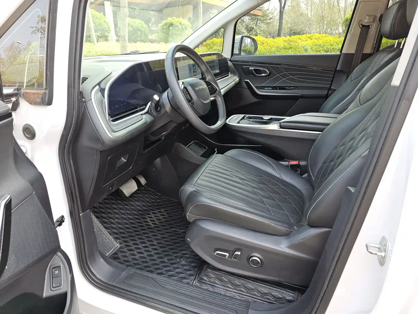 SAIC MAXUS CHASE G90