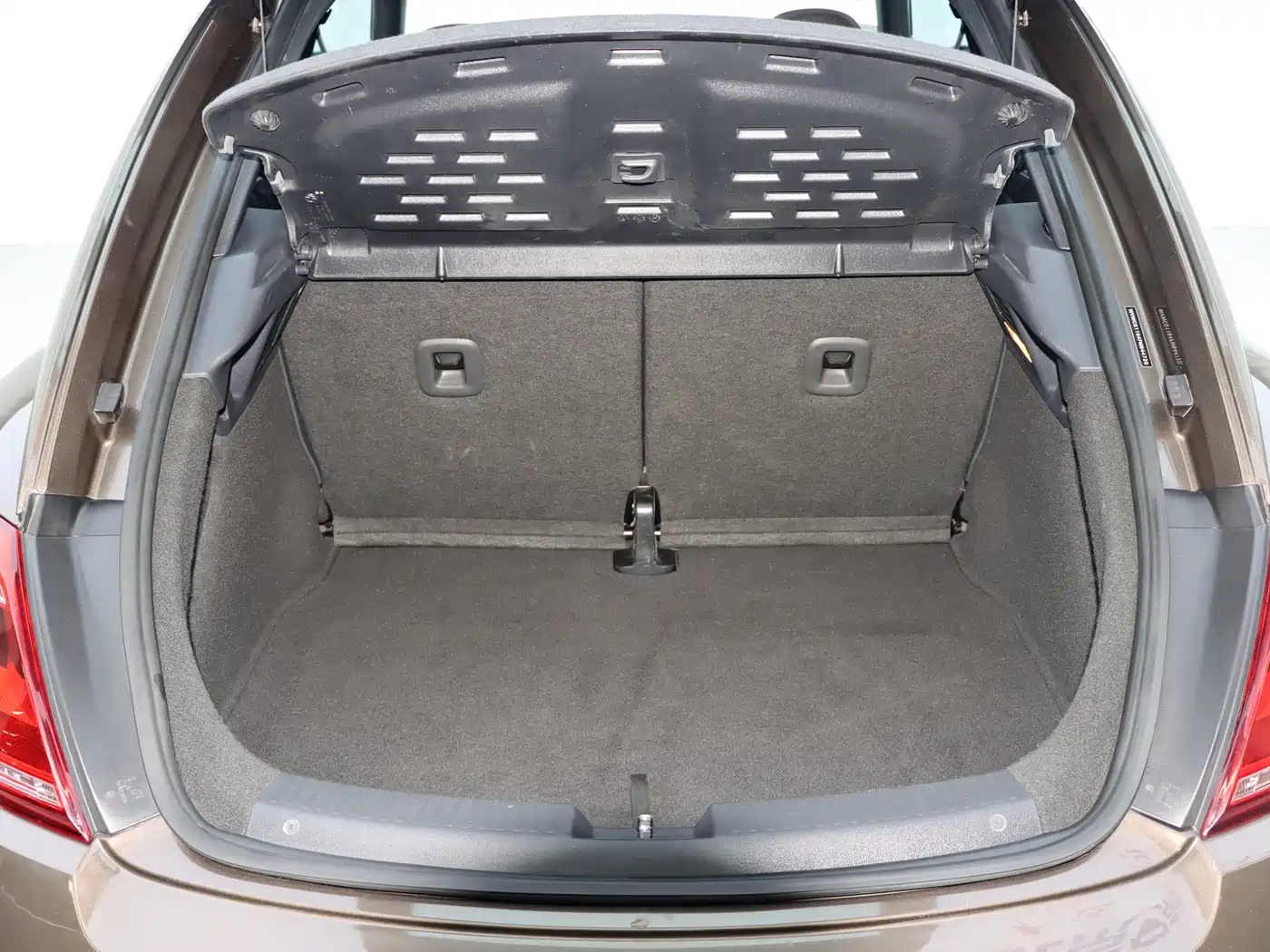 Volkswagen Beetle 2015 180TSI фото 19