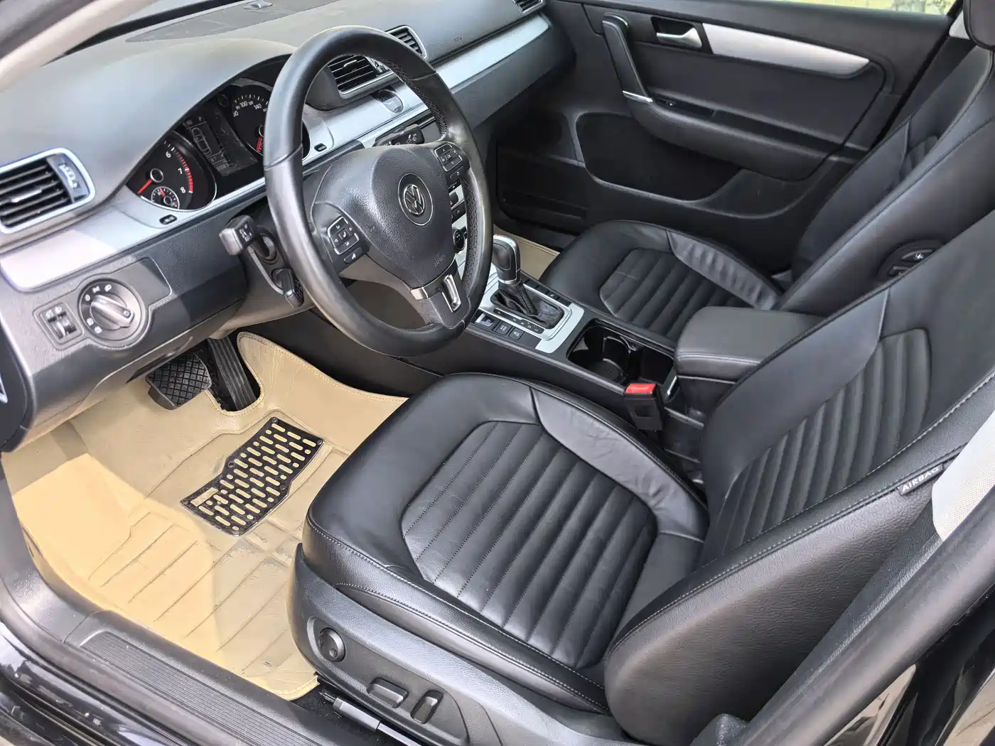 Volkswagen Magotan 2015 1.8TSI Leading фото 37