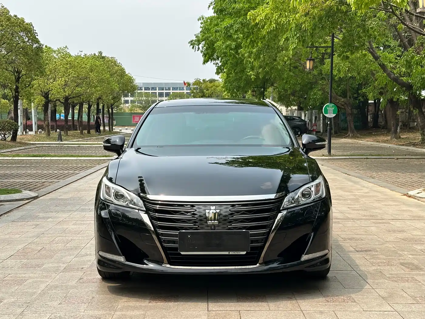 Toyota Crown 2018 2.0T Sport Edition фото 2