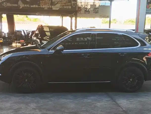 Porsche Cayenne 2015 Cayenne Turbo 4.8T фото 7