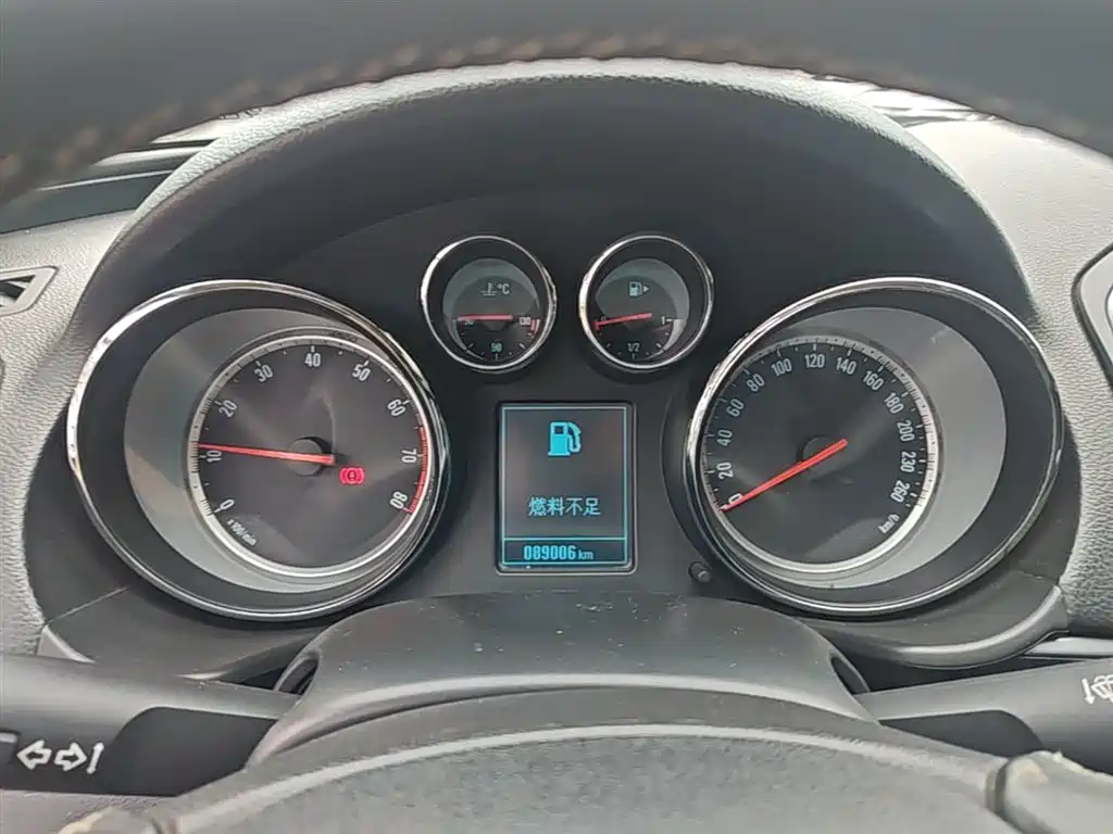 Buick Regal 2015 1.6T Leading Tech Edition фото 12