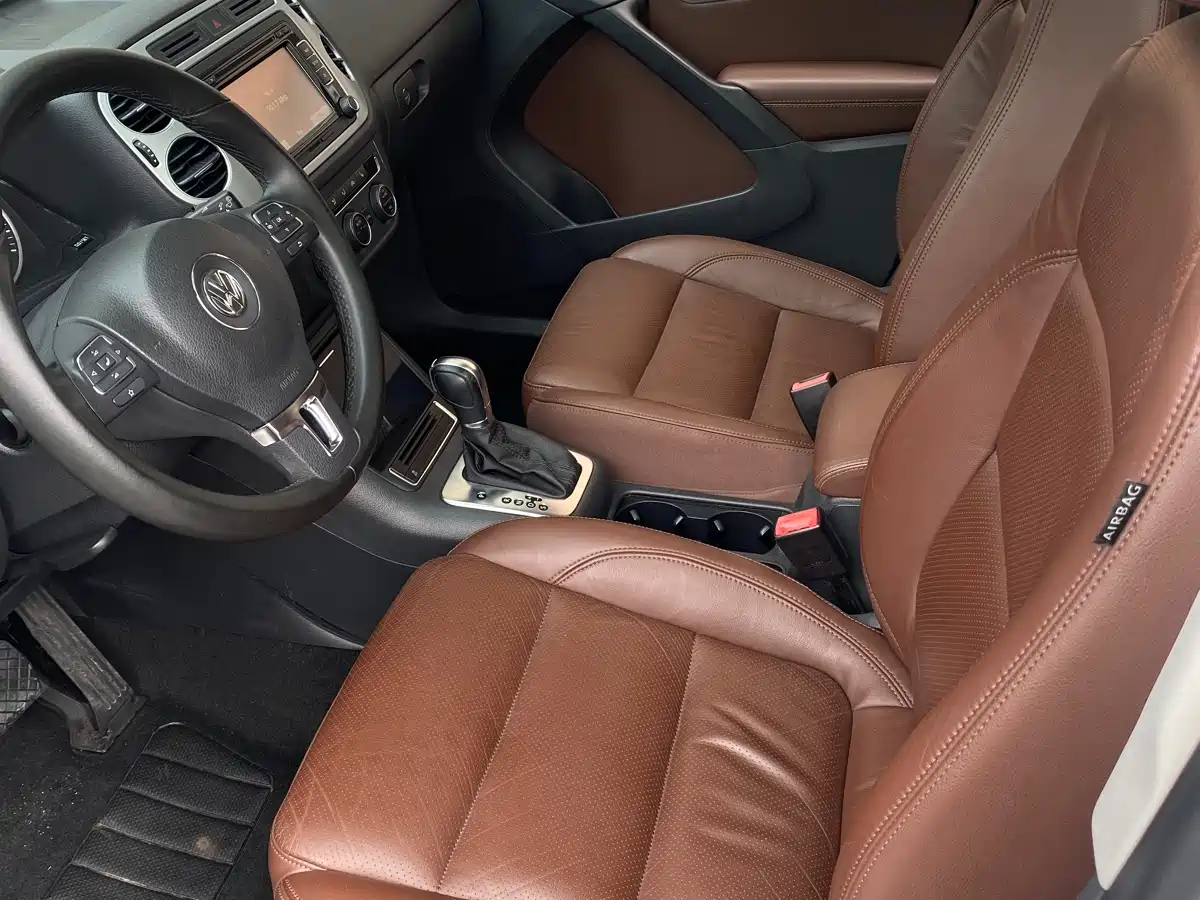 Volkswagen Tiguan 2013 1.8TSI Automatic 2WD Luxury Model фото 19