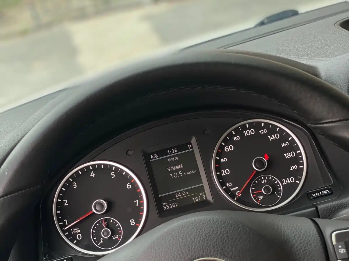 Volkswagen Tiguan 2013 1.8TSI Automatic 2WD Luxury Model фото 27