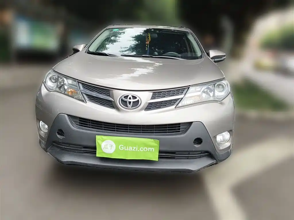 Toyota RAV4 Rongfang 2015 2.0L CVT 2WD Trend Edition фото 24