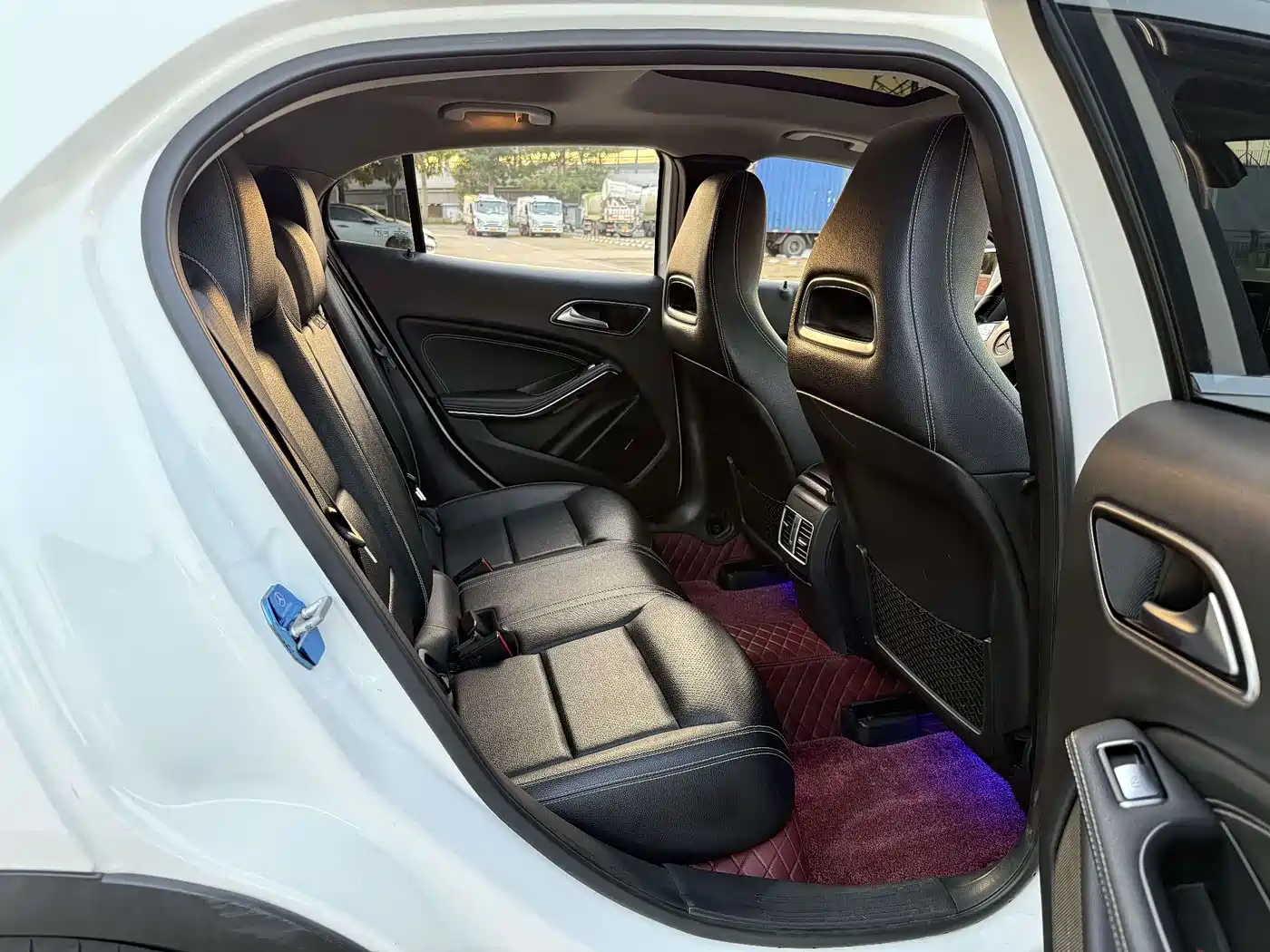 Mercedes-Benz GLA 2017 GLA 220 4MATIC Fashion фото 11