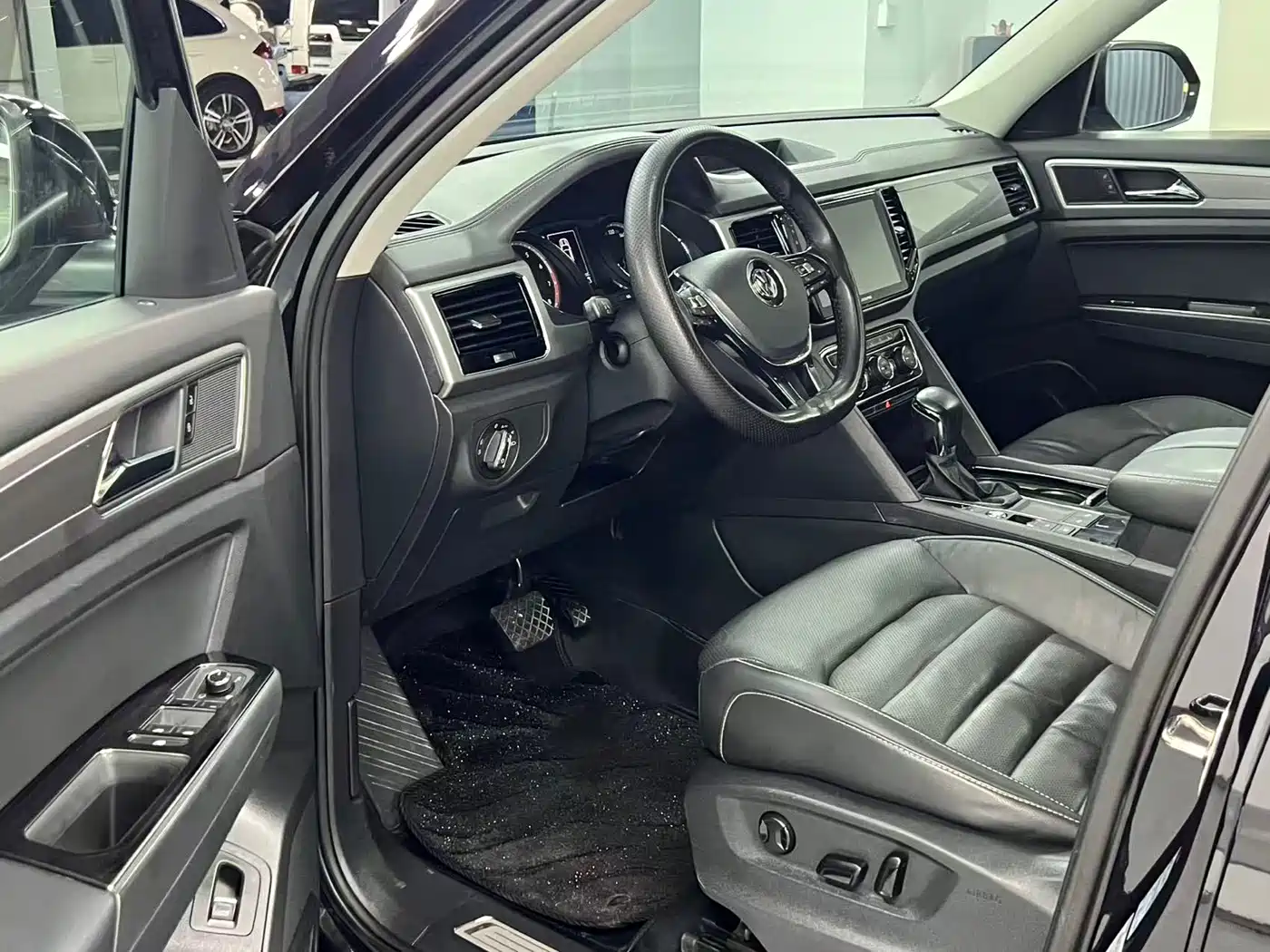 Volkswagen Teramont 2017 330TSI 2WD Luxury фото 7