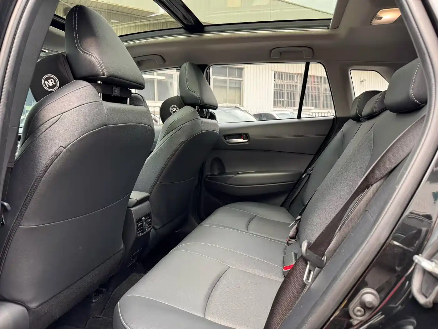 Toyota Frontlander 2023 2.0L Smart Hybrid Dual Engine Prestige Edition фото 15