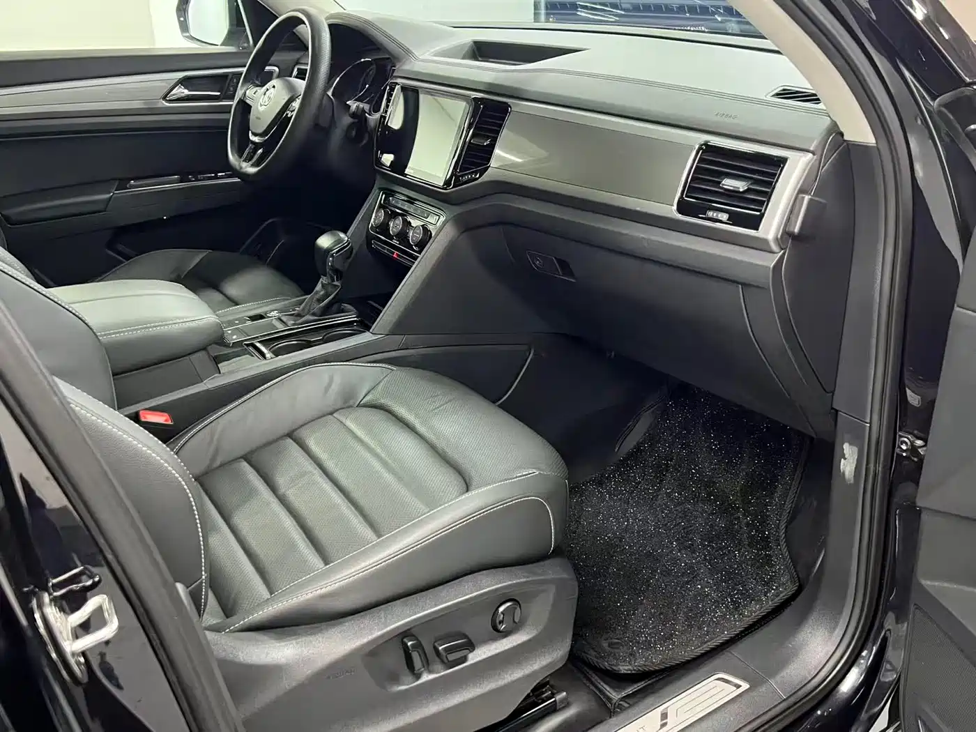 Volkswagen Teramont 2017 330TSI 2WD Luxury фото 15
