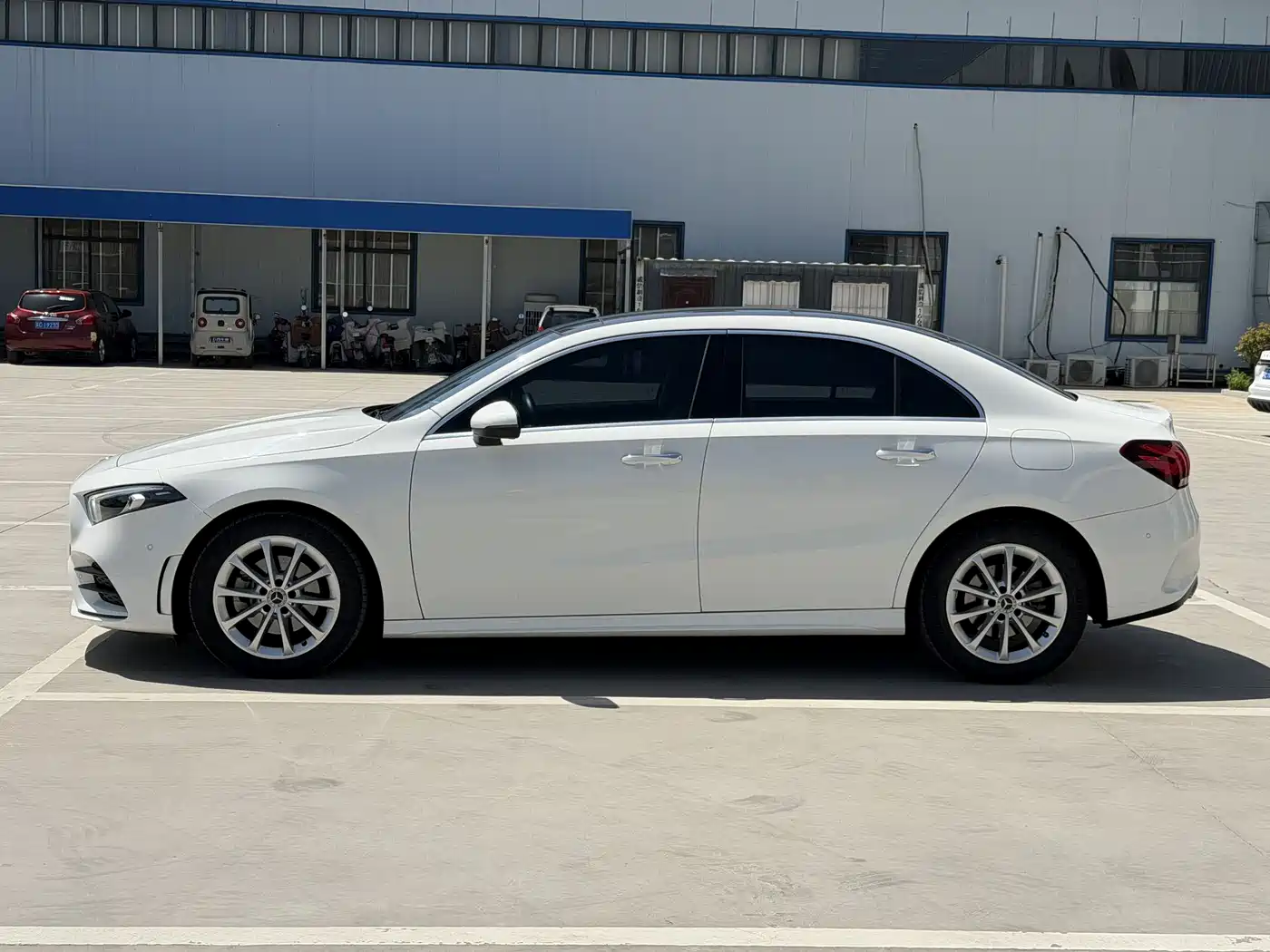Mercedes-Benz A-Class 2020 A 200 L Sport Sedan фото 18