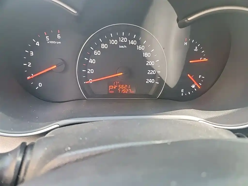 Kia Sorento 2013 2.2T 7-seat Diesel Comfort Edition фото 5