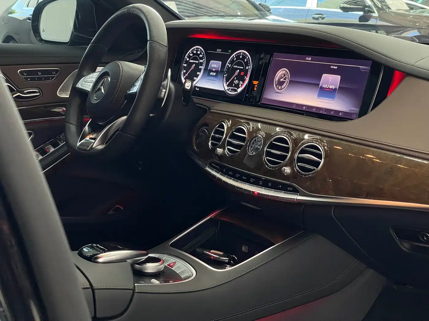 Mercedes-Benz S-Class AMG 2016 AMG S 63 L 4MATIC фото 31