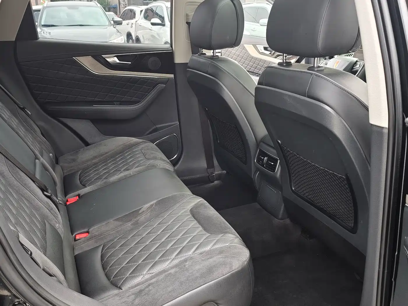 Hongqi HS5 2019 2.0T Smart Connect Enjoy Edition фото 8