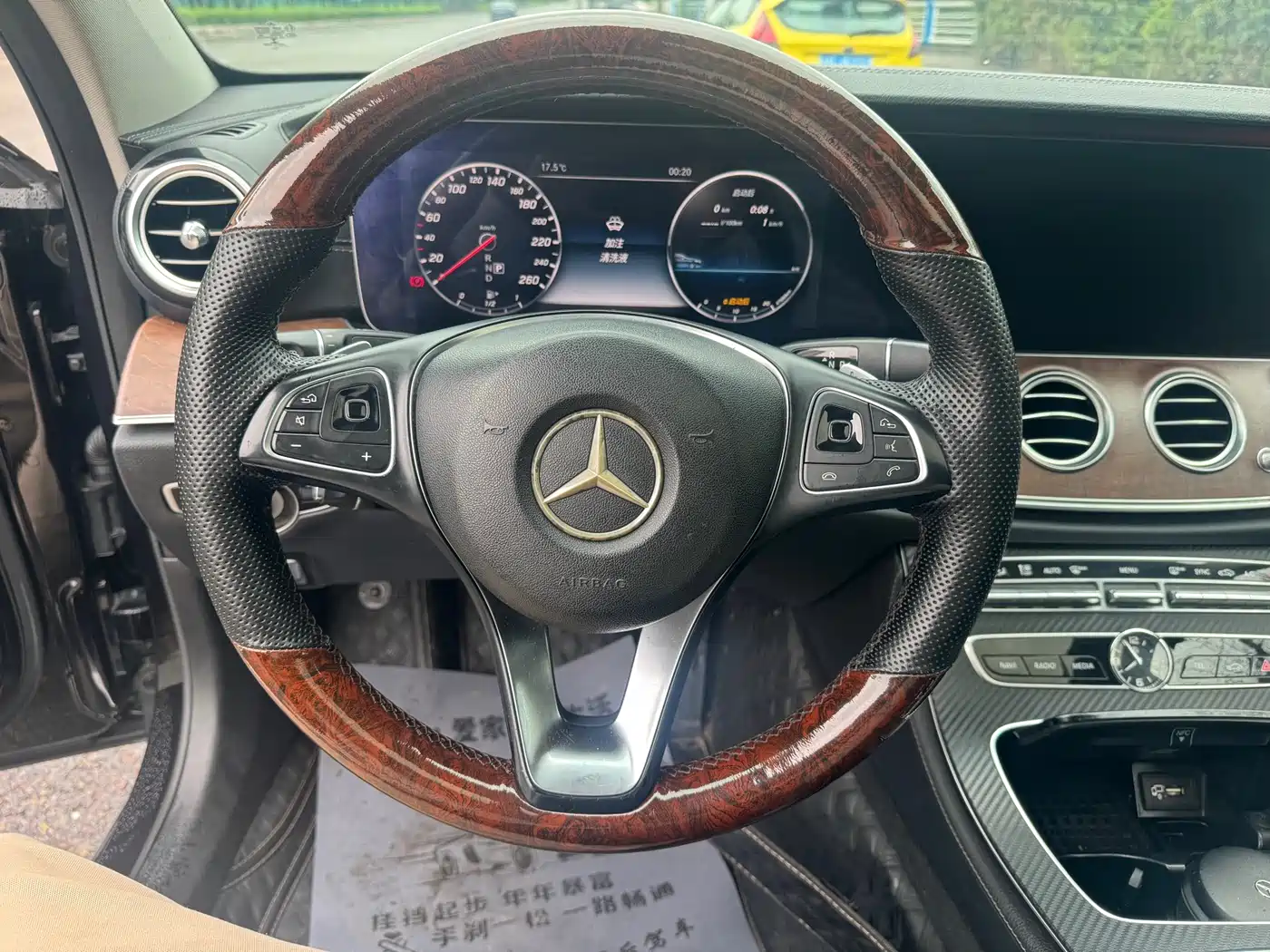Mercedes-Benz E-Class 2016 E 300 L Fashion Type фото 15