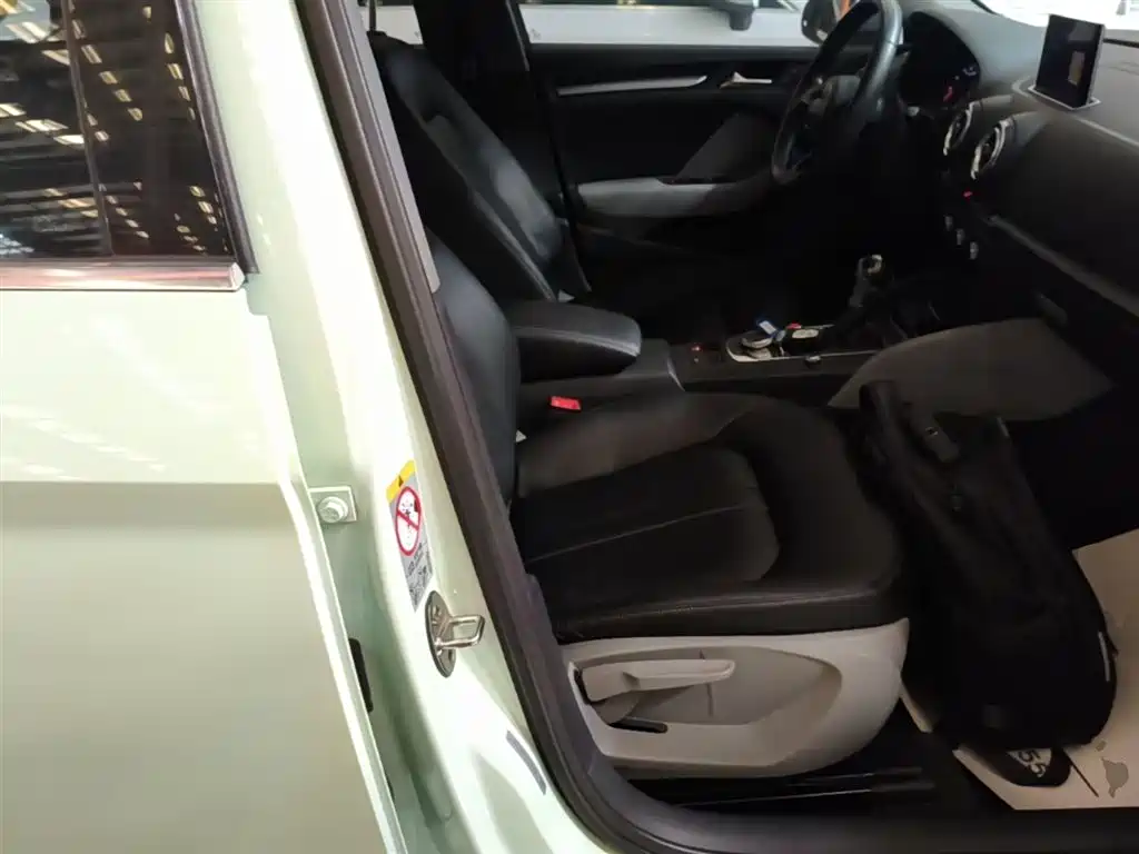 Audi A3 2017 Limousine 35 TFSI Progressive фото 25