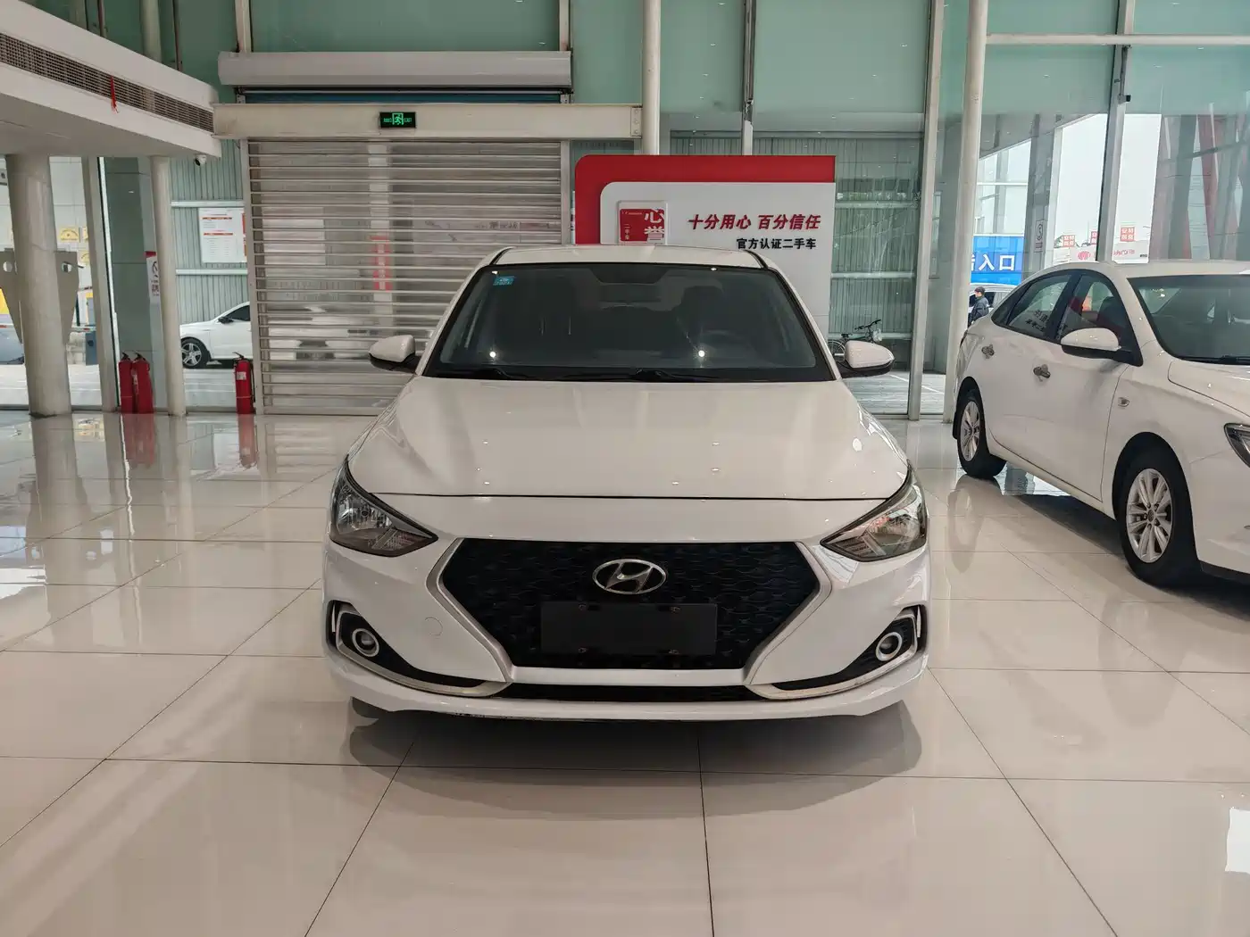 Hyundai Elantra 2018 1.6L Automatic Pleasing Edition GL China VI фото 2