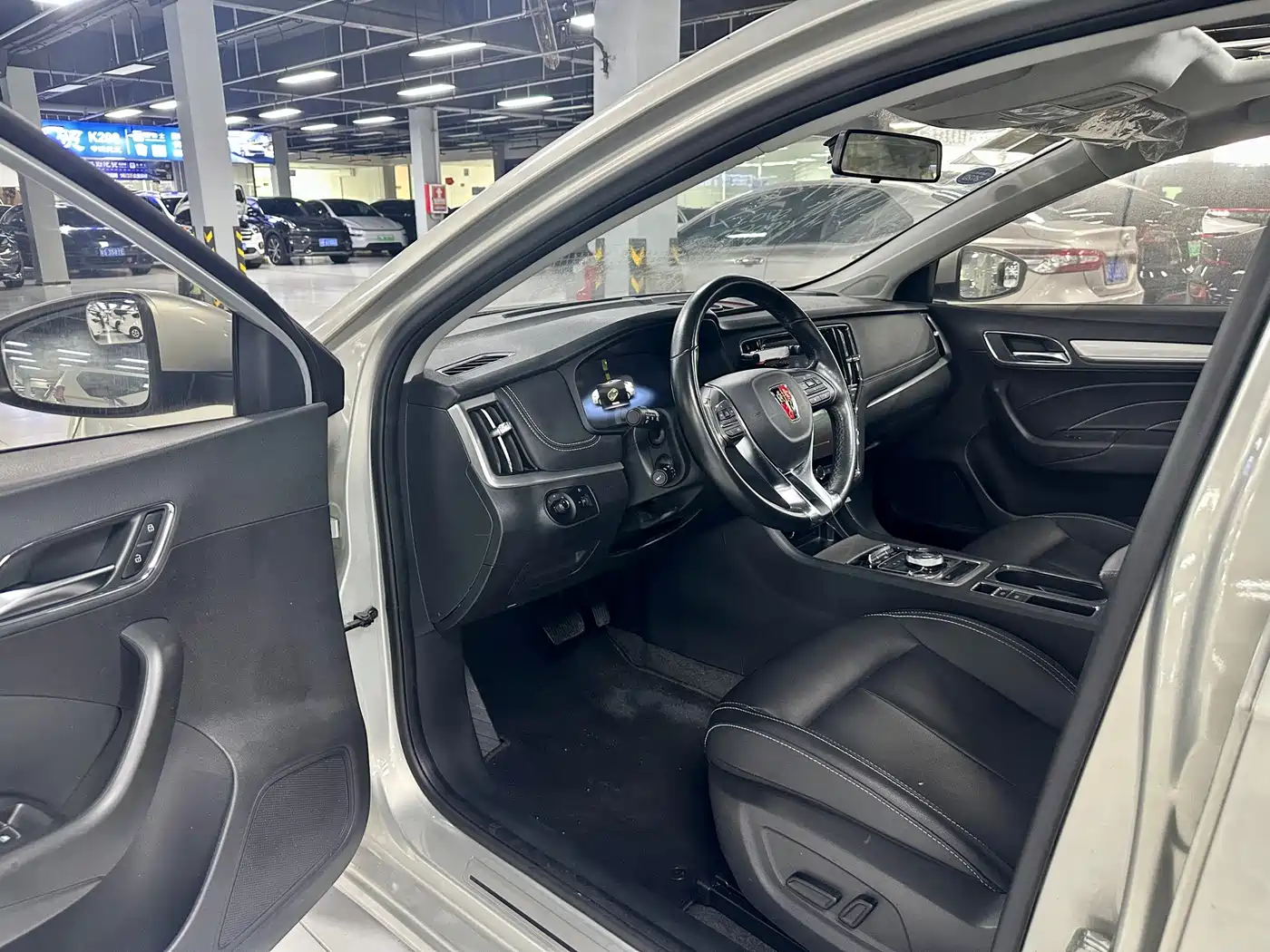 Roewe i6 New Energy 2018 2017 45T Hybrid Connected Smart Enjoyment Edition