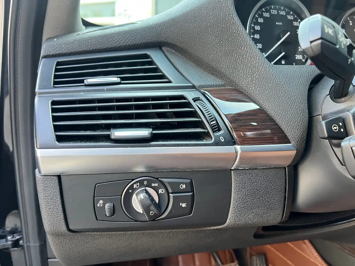 Фото 10 - BMW X6