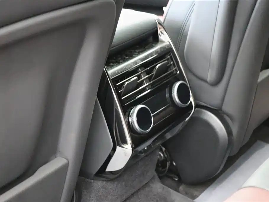 Land Rover Range Rover Sport 2024 400PS Exemplary Edition фото 19
