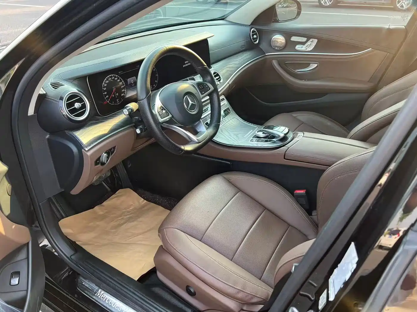 Mercedes-Benz E-Class 2018 E 300 L Sport Luxury фото 5