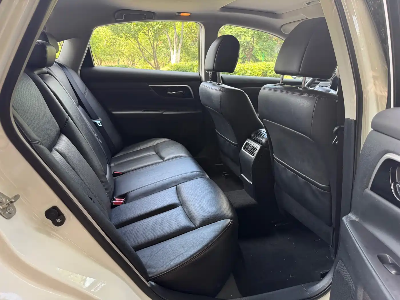 Фото 5 - Nissan Teana