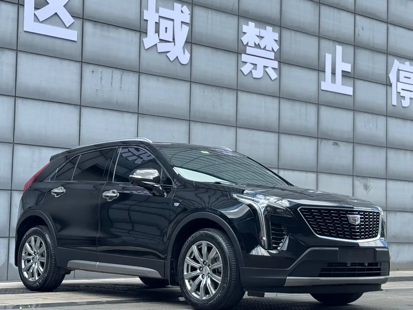 Cadillac XT4 2018 28T FWD Leading Edition фото 3