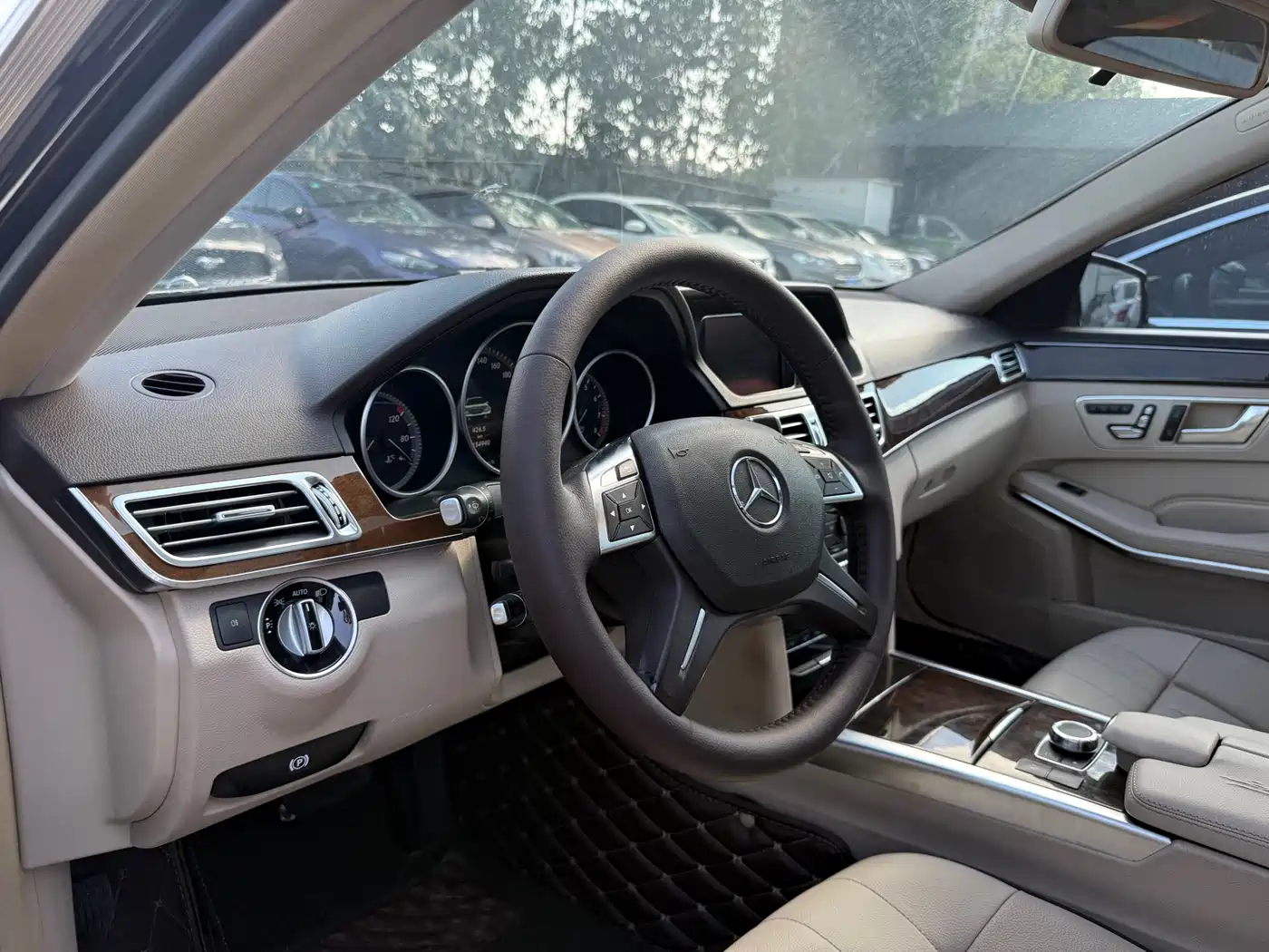 Mercedes-Benz E-Class 2015 Facelift E 200 L фото 5