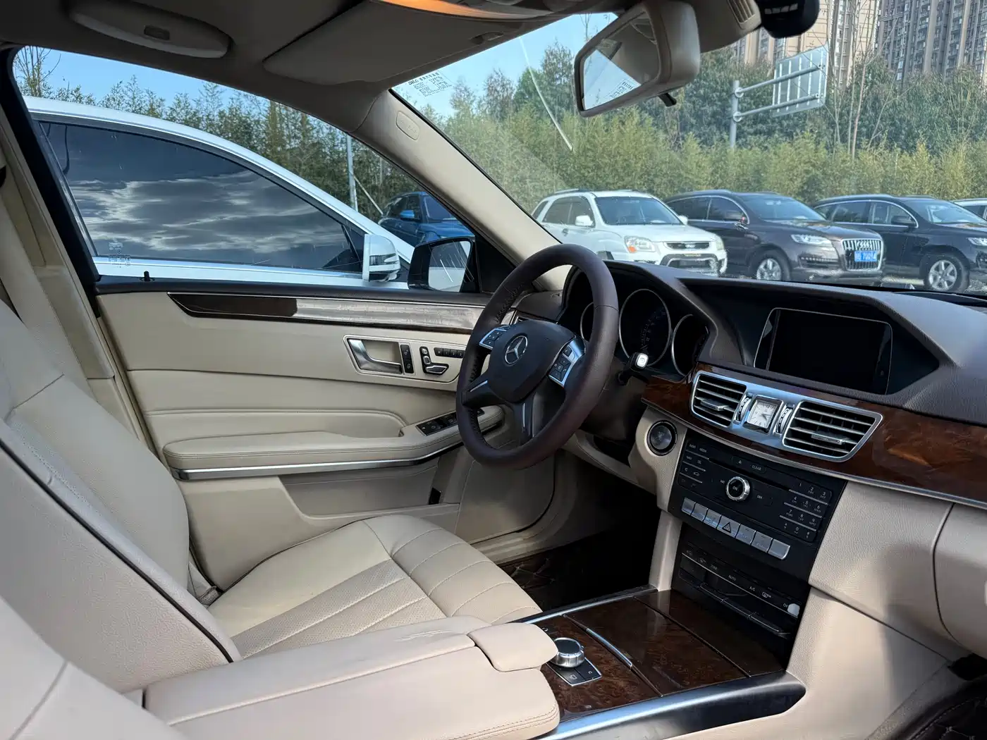 Mercedes-Benz E-Class 2015 Facelift E 200 L фото 14