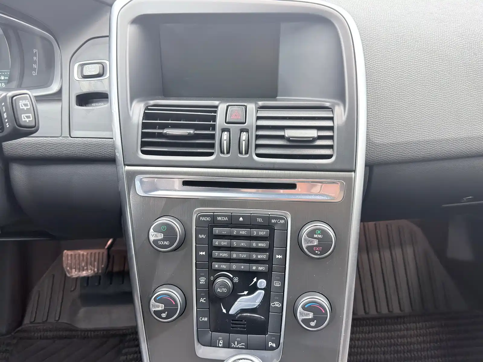 Фото 15 - Volvo XC60 (Import)