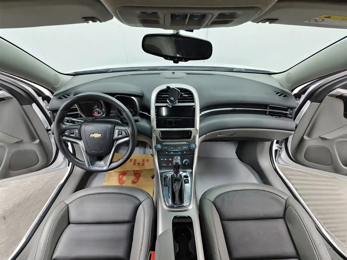 Chevrolet Malibu 2014 2.0L Automatic Luxury фото 9