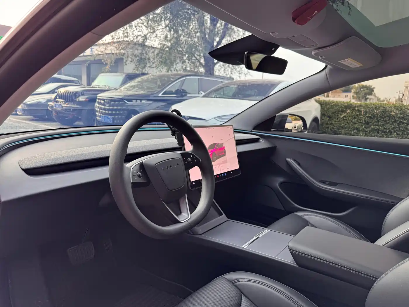 Фото 8 - Tesla Model 3