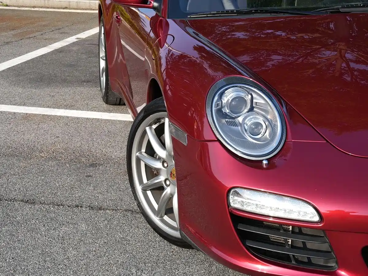 Porsche 911 2010 Carrera Cabriolet 3.6L фото 2